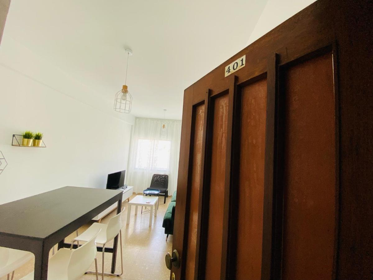 Simple One Bedroom Flat In Engomi Esterno foto