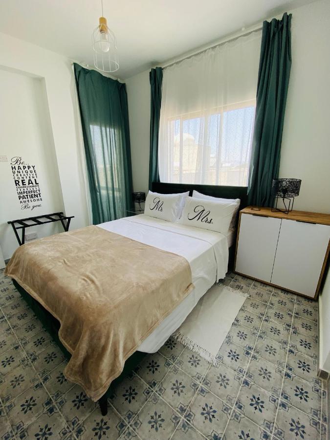 Simple One Bedroom Flat In Engomi Esterno foto